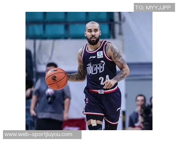 媒体人透露达拉斯摩尔已正式加盟吉林男篮开启新征程